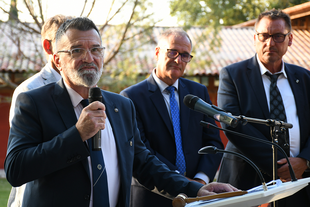 Patrick GIAI-GIANETTI, président du LIONS Club de Manosque, pendant son discours