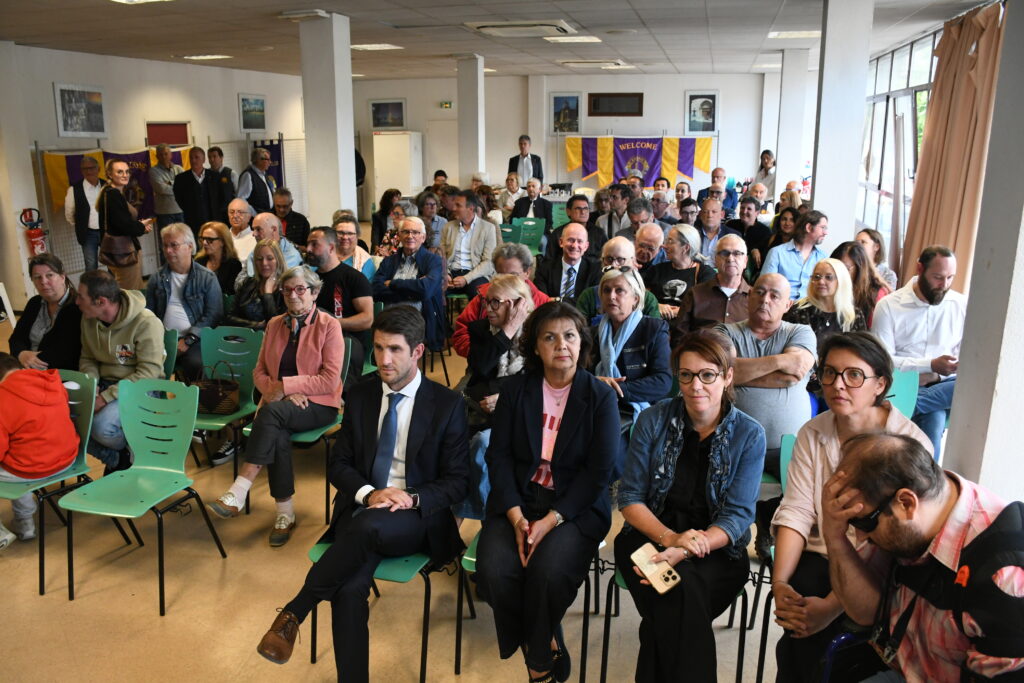 Le public lors de la remise des actions du LIONS Club de Manosque